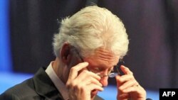 Bill Clinton, thirrje që të përdoren më mirë donacionet për Sidën