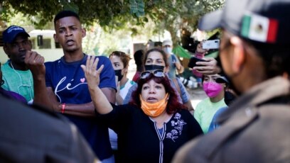 Caravana de migrantes rechaza ofrecimiento de M xico de tarjetas