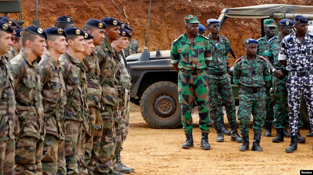 Image result for tentara perancis di mali