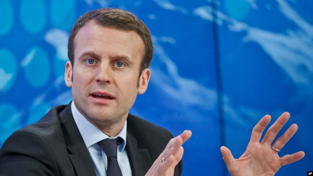 Mantan Menteri Ekonomi Perancis, Emmanuel Macron dalam acara Debat di Forum Ekonomi Dunia di Davos, Swiss, 22 Januari 2016 (AP Photo/Michel Euler).