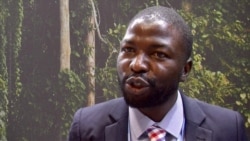 Nigerian social entrepreneur Mahmood Maishanu believes technology and innovation will bring climate solutions. Lisa Bryant. (L. Bryant/VOA)