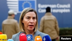 Kepala Kebijakan Luar Negeri Uni Eropa, Federica Mogherini tiba di KTT para pemimpin Uni Eropa di Brussels, Belgia, 15 Desember 2016. (Foto: dok).