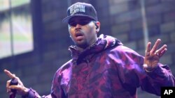FILE - Chris Brown performs at the Barclays Center, Feb. 16, 2015, in New York. 