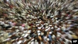 两百多万穆斯林参加麦加的朝圣活动