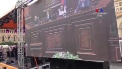 Պատմական քվեարկության և հաղթանակի առաջին անմոռանալի պահերը հրապարակում