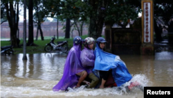 Sedikitnya 27 orang tewas di Vietnam akibat hantaman topan Damrey, 4 November 2017. (Foto: dok).