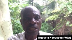 Guy Serge Ngoma, autochtone membre du Réseau national des populations autochtones du Congo (RENAPAC), Congo-Brazzaville, 29 novembre 2017. (VOA/Ngouela Ngoussou)