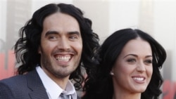 Russell Brand, de 36 años y Katy Perry, la estrella estadounidense del pop de 27 años, se conocieron en 2008 y se casaron el 31 de octubre de 2010 en una lujosa boda en India.