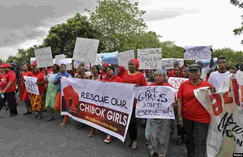 Members of various civil society organisations demonstrate in Abuja, Nigeria, April 30, 2014. 