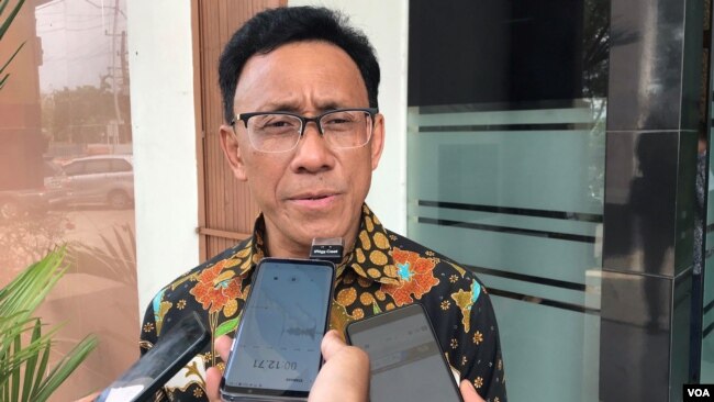 Ahli Geofisika dari Institut Teknologi Bandung, Teuku Abdullah Sanny saat hadir di Pengadilan Tata Usaha Negeri (PTUN) Medan dalam sidang gugatan WALHI Sumut terhadap perizinan lingkungan pembangunan PLTA Batang Toru, Senin (7/1). (Foto: VOA/Anugrah)