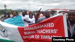 Abenhlanganiso yababalisi eyeAmalagamated Rural Teachers Union of Zimbabwe-ARTUZ.