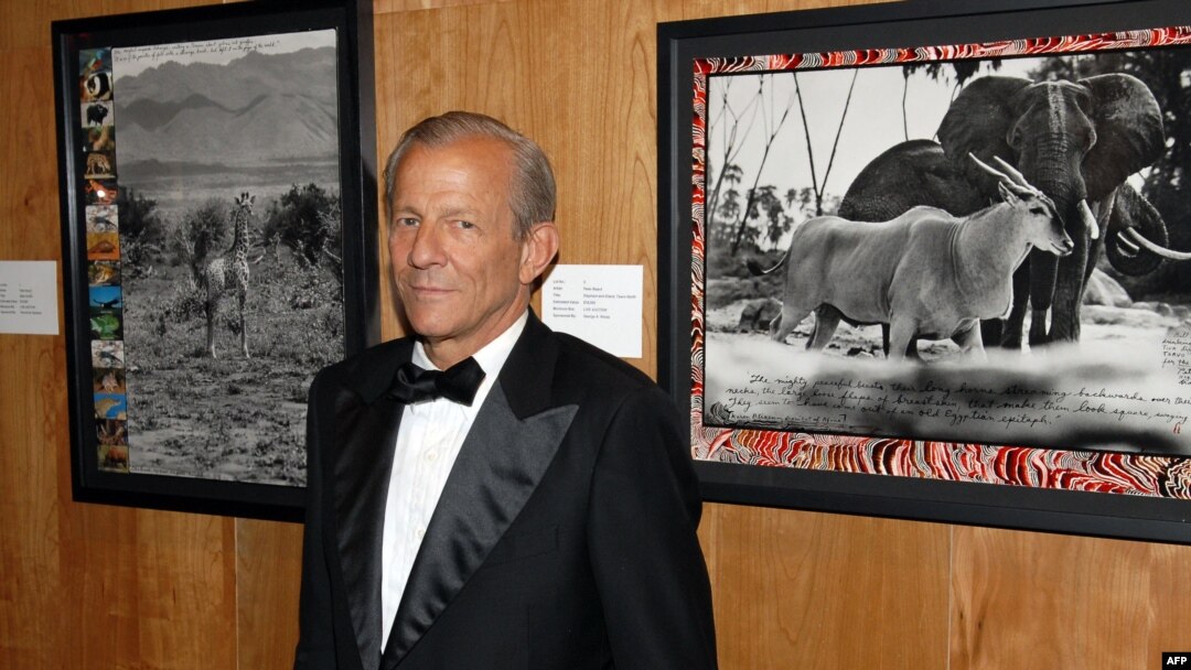 FILE - Photographer Peter Beard attends the 5th Annual Artrageous gala dinner and art auction in New York City, May 24, 2006.