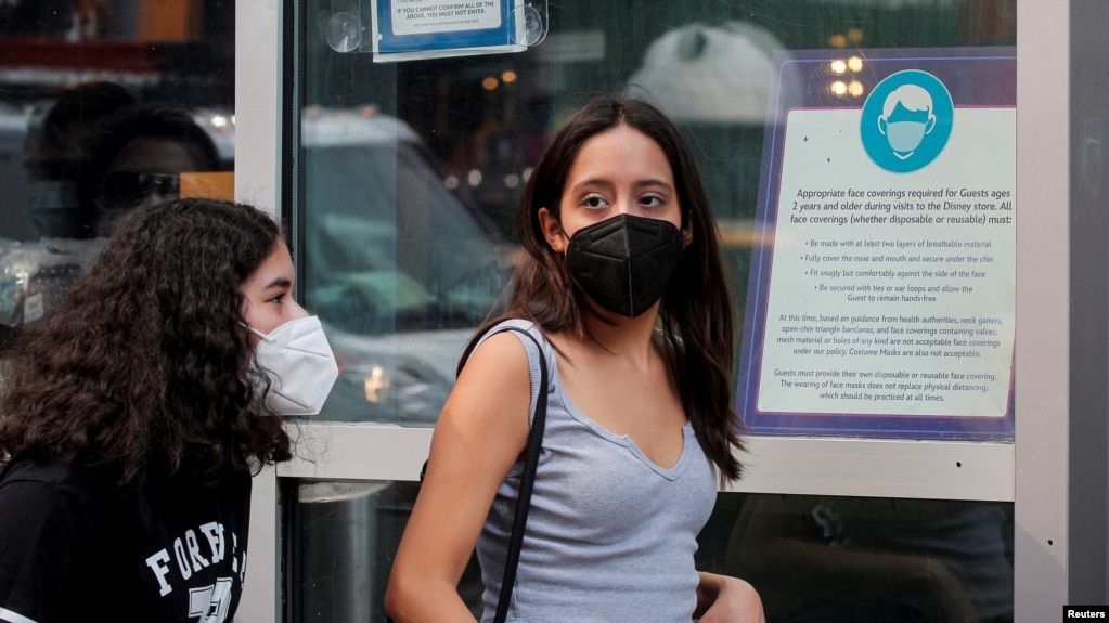 FILE - The CDC recommends that fully vaccinated Americans wear masks as the highly transmissible Delta variant has led to a surge in infections. (REUTERS/Brendan McDermid)