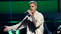 FILE - Justin Bieber performs at the Billboard Music Awards in Las Vegas. 