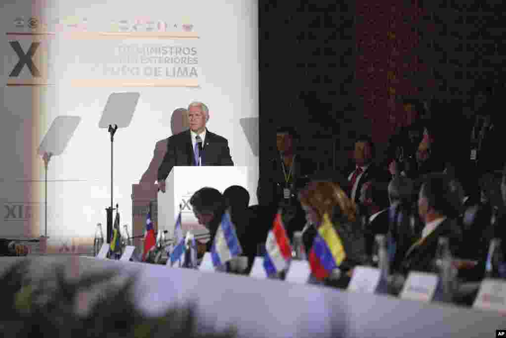 سخنرانی مایک پنس در میان رهبران گروه لیما در کلمبیا. آقای پنس از اعمال تحریم&zwnj;های بیشتر علیه رژیم نیکلاس مادورو خبر داد