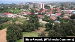 La ville de Bujumbura, capitale du Burundi (archives 2006) SteveRwanda (Wikipedia Commons)