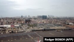 Vista aérea do Aeroporto Internacional 4 de Fevereiro, Luanda, Angola. Novembro 2018