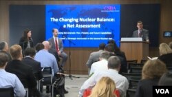 15일 워싱턴의 민간 연구기관인 전략예산평가센터(CSBA)에서 전직 국방부 관리들이 참석핸 핵 안보 간담회가 열렸다.