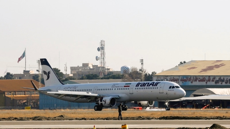 UK sanctions Iran Air and IRISL over military transfers to Russia