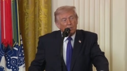 特朗普总统在白宫举行的荣誉勋章颁发典礼上讲话。(2026年3月2日)