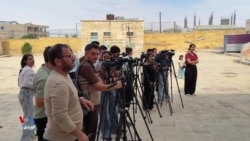 Piştî Raporteke VOA, Nîqaş Ser Çarenûsa Rojnamevanên Kobanîyê Vedibin