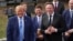 总统唐纳德·特朗普(Donald Trump)与多位超级智能公司高管在白宫向记者发表讲话。(2026年9月29日)