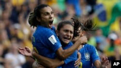 Marta de l'équipe brésilienne lors d'un match contre l'Australie en France le 13 juin 2019.