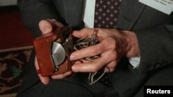 La toute première souris de l'inventeur Douglas Engelbart 