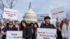 Biểu tình ủng hộ TikTok trước Điện Capitol ở Washington ngày 13/3/2024.