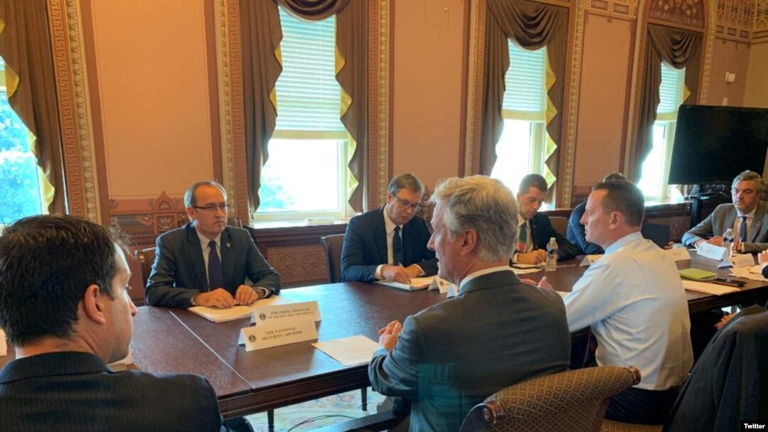 “The leaders of #Serbia and #Kosovo are already making progress. Our conversations this morning centered on bolstering economic ties and #EconomicNormalization. Looking forward to further discussion this afternoon.” – NSA Robert O’Brien (Foto: NSC/Twitter