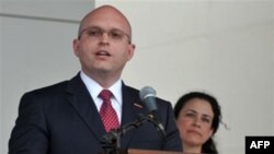 Ricker: Të forcohet shoqëria civile