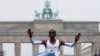 Le Kenyan Eliud Kipchoge remporte le marathon de Berlin