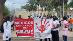 Emissão Vespertina 27 Abril 2022: Médicos angolanos voltam ao trabalho para impedir que mais gente morra
