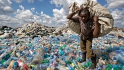 Young South Sudanese tackle pollution