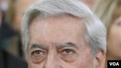 Mario Vargas Llosa recordó que la libertad de prensa siempre ha estado amenazada por todos los poderes.