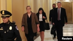 曾在白宮國家安全委員會擔任烏克蘭事務專家的凱瑟琳•克羅夫特星期三(10月30日)對彈劾調查人員作證。