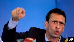 El dirigente opositor Henrique Capriles llamó a la oposición venezolana a reorganizarse y superar las fracturas internas.