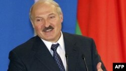 Belarus prezidenti Aleksandr Lukaşenko bütün siyasi məhbuslarına azad ediləcəyinə vəd verib