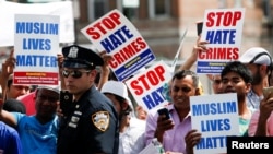 نیویارک میں نفرت پر مبنی جرائم کے خلاف مظاہرہ ۔فائل فوٹو