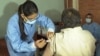 Nicaragüenses aprovechan vacunas rechazadas por hondureños