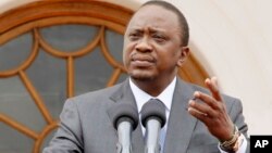 Le président Uhuru Kenyatta parle du voyage du président américain Barack Obama, au cours d'une conférence de presse, Nairobi, le 21 juillet 2015.