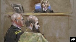 La jueza, coronela Tara Osborn,arriba, el mayor Nidal Malik Hasan, derecha, y el abogado defensor, teniente coronel Kris Poppe aparecen en esta ilustración del juicio contra Hasan.