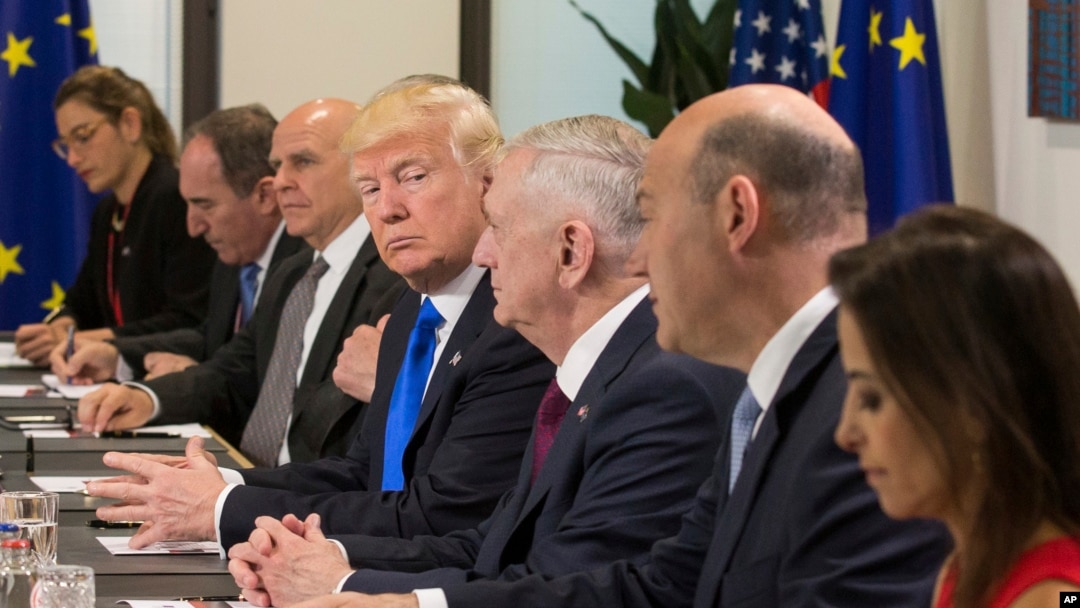 Tổng thống Donald Trump gặp các nhà lãnh dạo EU tại Hội đồng EU ở Brussels, Bỉ ngày 25/5/2017.