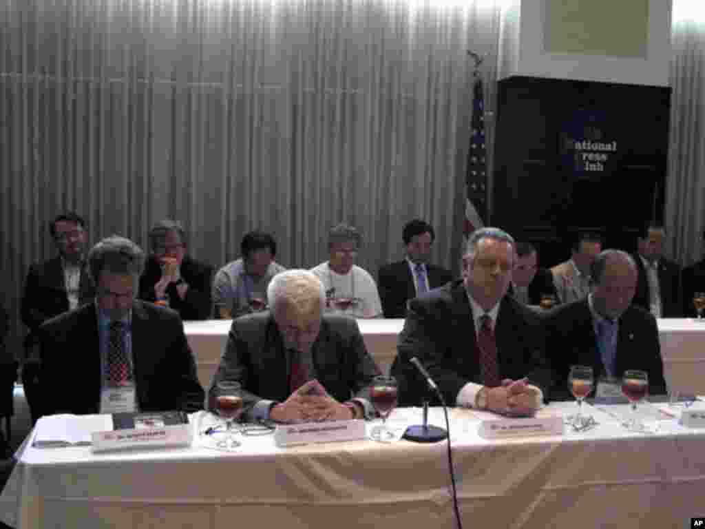 내셔널 프레스 클럽 기자회견