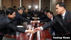 Nam - Bắc Triều Tiên tổ chức đàm phán cấp cao tại thị trấn biên giới Bắc Triều Tiên ngày 11/12/2015. 
