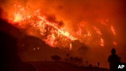 加州托马斯大火仅有30%被遏制