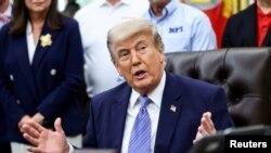 2026년 5월 21일 미국 워싱턴 D.C. 백악관 집무실에서 도널드 트럼프 미국 대통령이 기자의 질문에 답하고 있다.