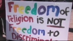 У США поновились суперечки щодо релігійної свободи. Відео