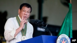 Philippine President Rodrigo Duterte speaks during the 120th anniversary celebration of the Philippine Army, April 4, 2017. President Donald Trump recently spoke to the Philippine leader by phone inviting him to the White House.