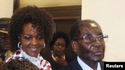 Le président Robert Mugabe et son épouse Grace a Harare, Zimbabwe, 15 février 2017.